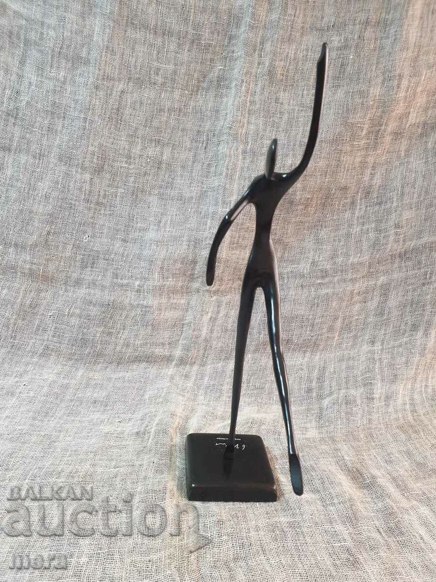 Delivery of Bronze metal author's sculpture