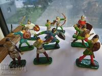 Robin Hood figurines