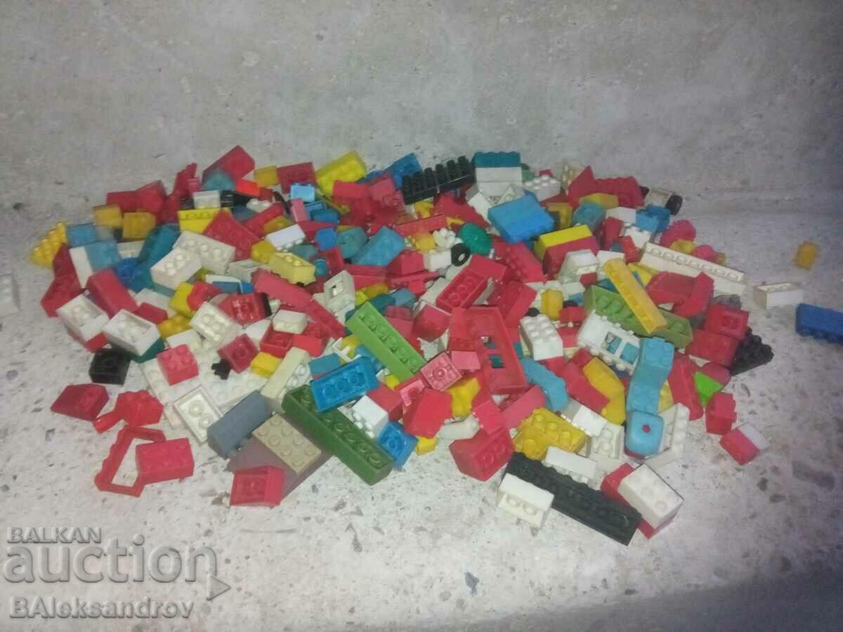 Стар бг. конструктор с цена 16.00 лв. | € 8.18 Стар бг. конструктор с цена 16.00 лв. | € 8.18