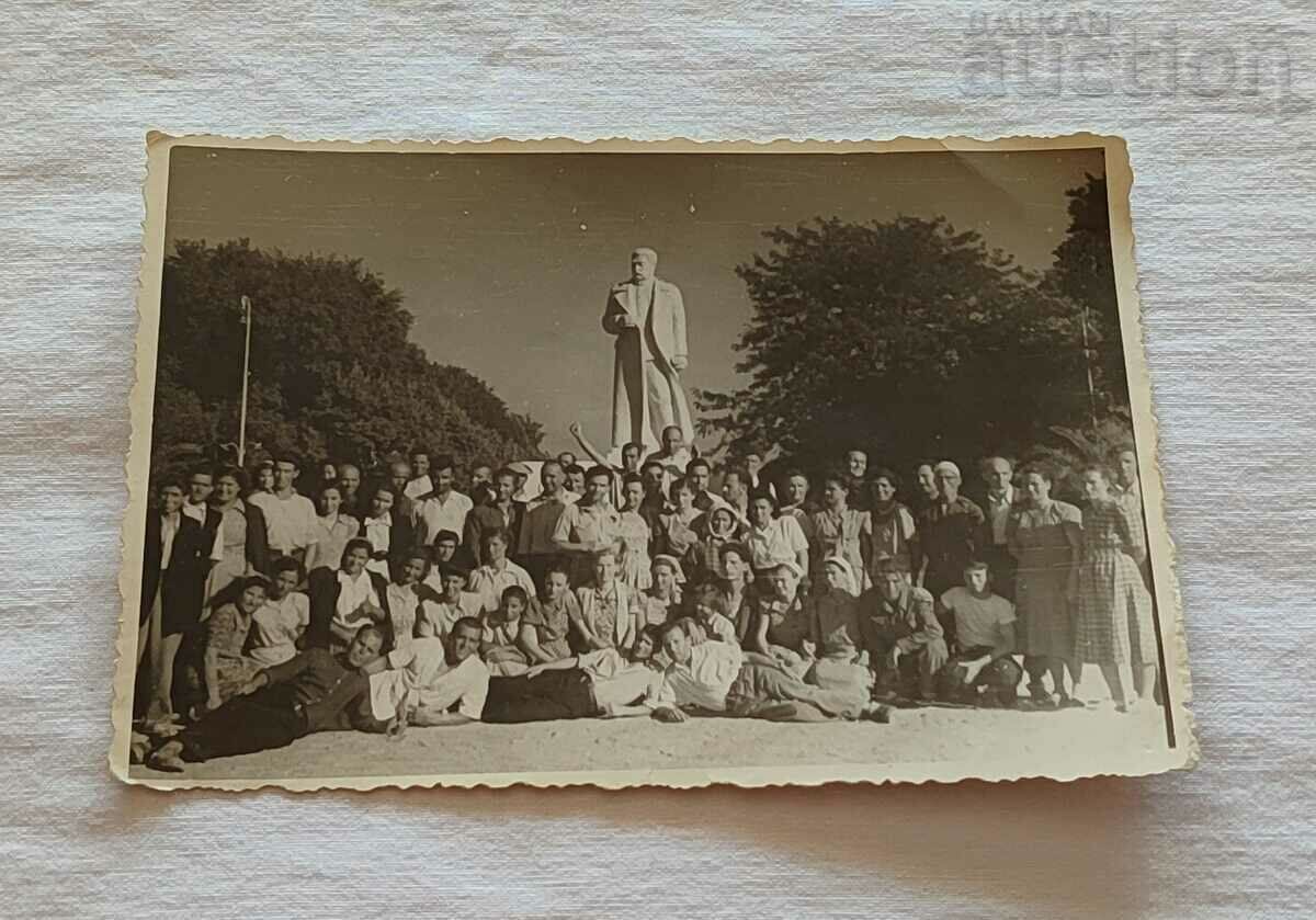 VARNA MONUMENT STALIN SEA GARDEN 1951. PHOTO