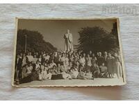 ΜΝΗΜΕΙΟ ΒΑΡΝΑ ΘΑΛΑΣΣΙΟΣ ΚΗΠΟΣ ΣΤΑΛΙΝ 1951. ΦΩΤΟΓΡΑΦΙΑ