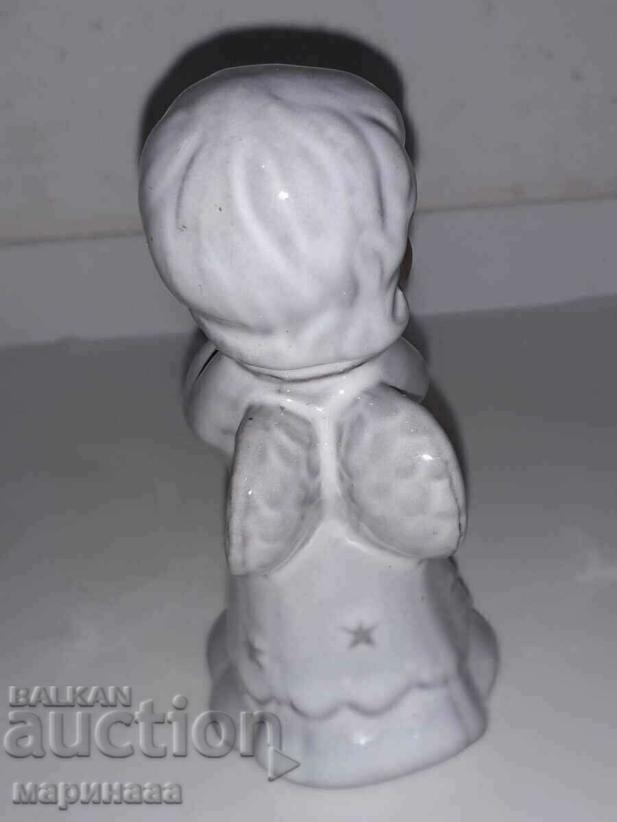 Licitație FIGURINĂ. SFEŞNIC. CERAMICA, GLAZURI