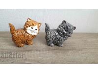 Two old porcelain figurines of kittens