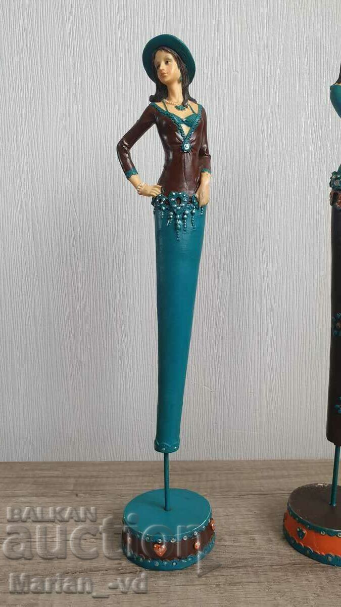 Resin ladies for hanging necklaces - 5 Resin ladies for hanging necklaces - 5