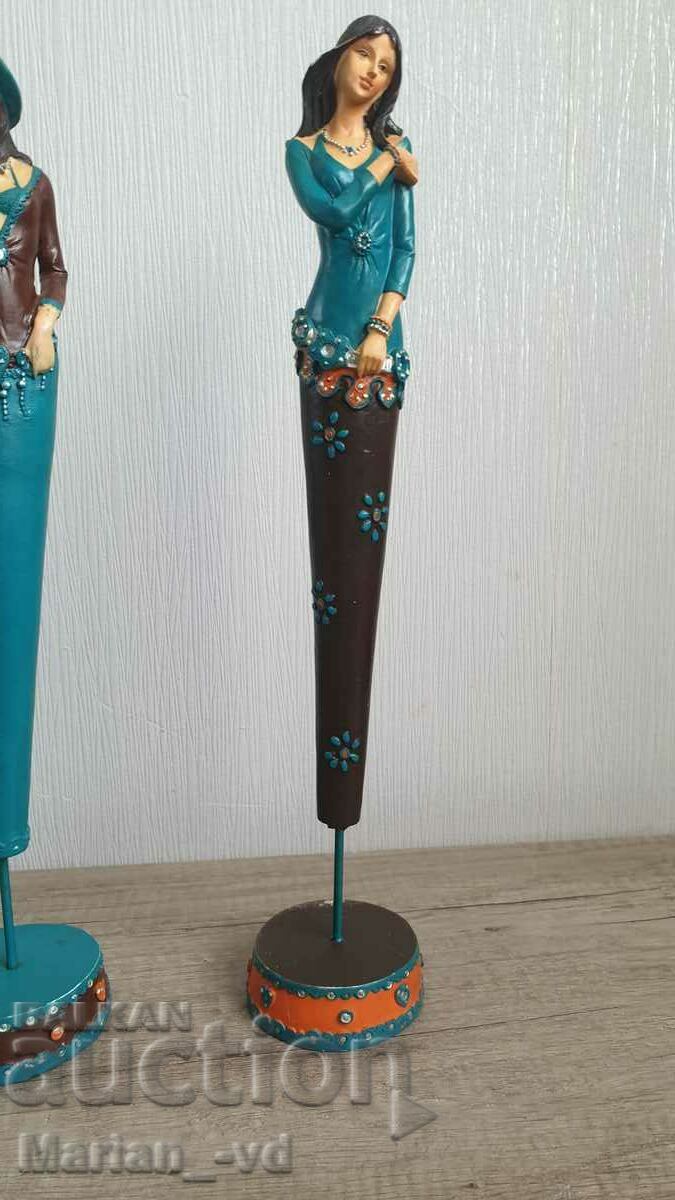 Resin ladies for hanging necklaces - 6 Resin ladies for hanging necklaces - 6