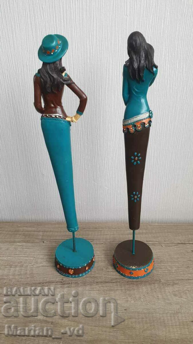 Resin ladies for hanging necklaces - 7 Resin ladies for hanging necklaces - 7