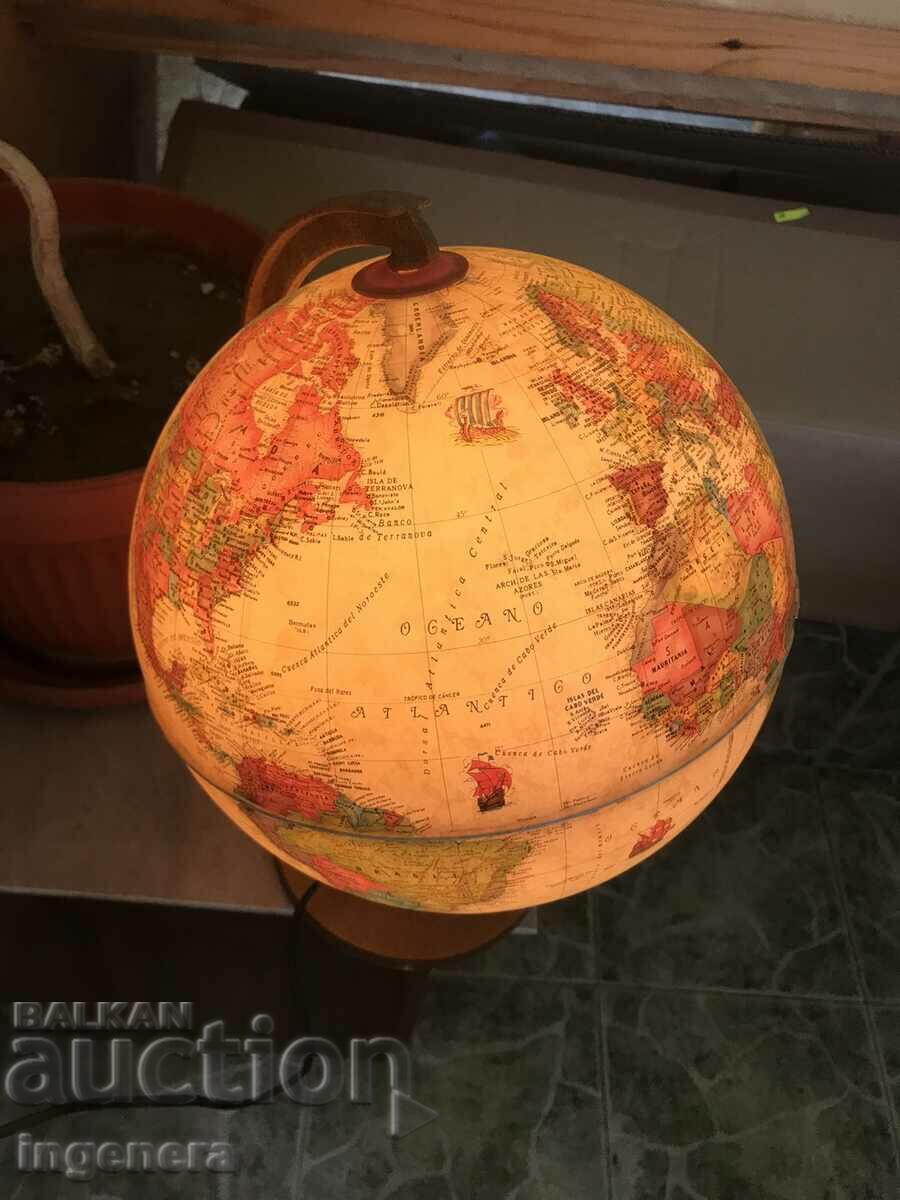 Auction GEOGRAPHIC GLOBE NIGHT LAMP-F 250 MM Auction GEOGRAPHIC GLOBE NIGHT LAMP-F 250 MM