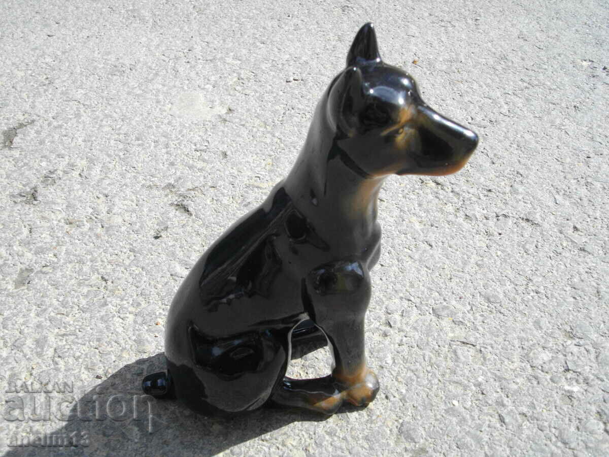 OLD PORCELAIN DOBERMAN DOG - 5 OLD PORCELAIN DOBERMAN DOG - 5