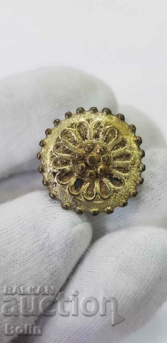 Un rar inel de renaștere din argint aurit din secolul al XIX-lea