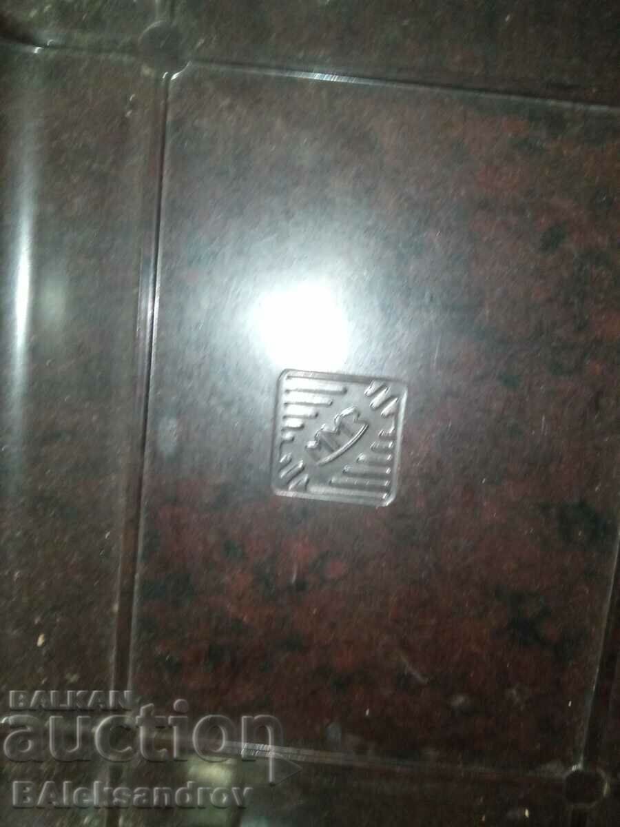 Old Soviet gramophone in a bakelite case - 6