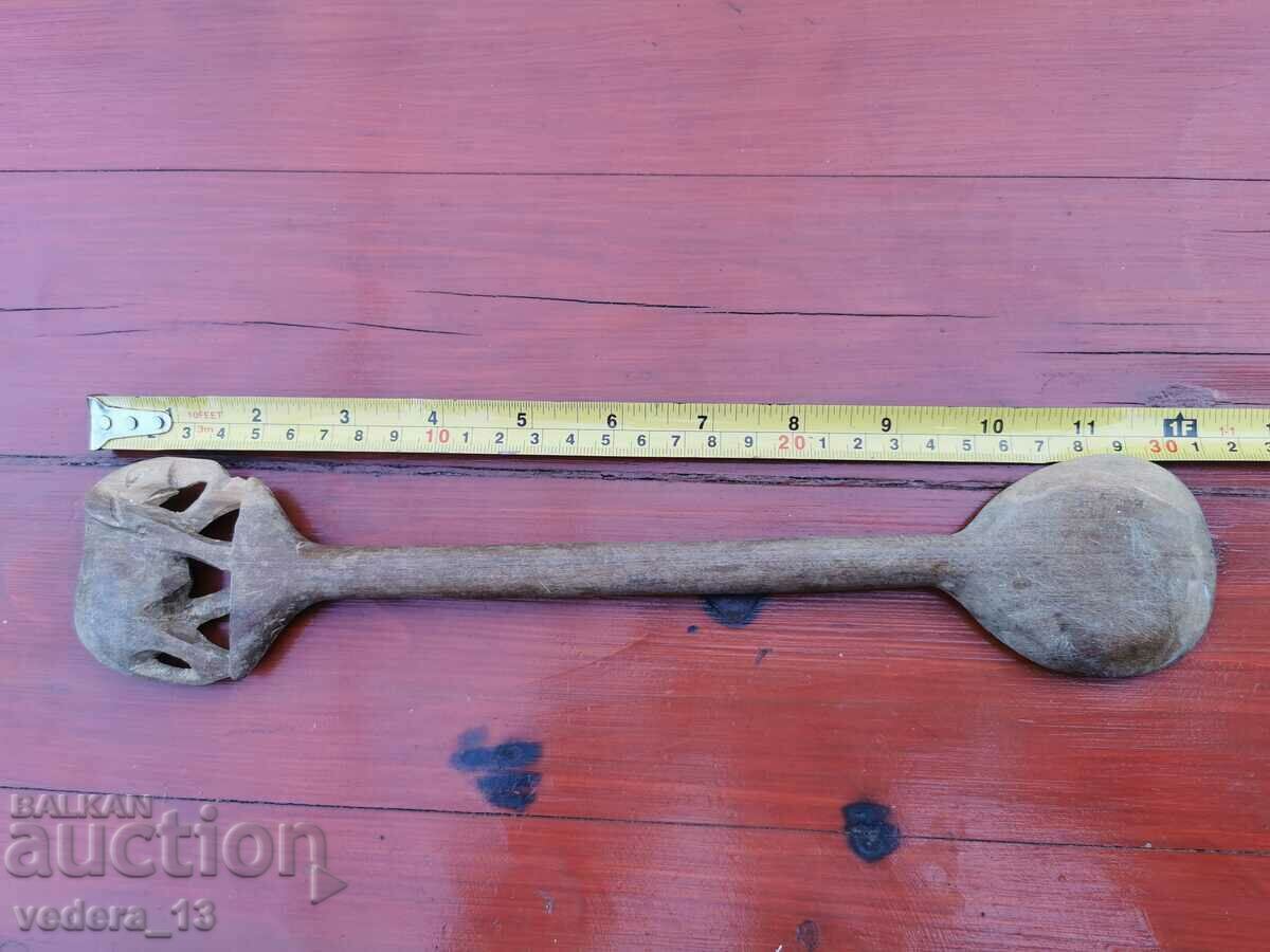 Auction  wooden stirrer