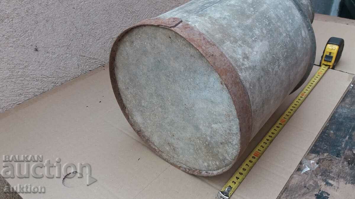 SOLID METAL BOTTLE FOR MILK, BUTTER, ETC. - 8 LITERS - 6