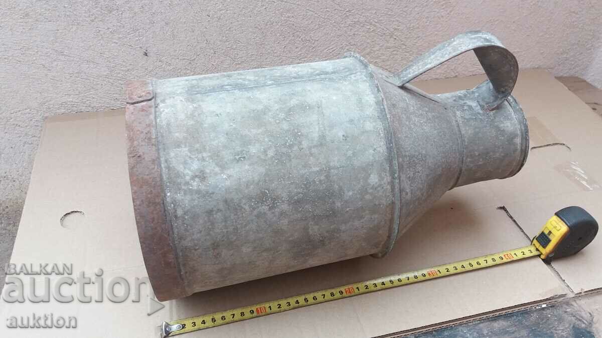 SOLID METAL BOTTLE FOR MILK, BUTTER, ETC. - 8 LITERS - 7