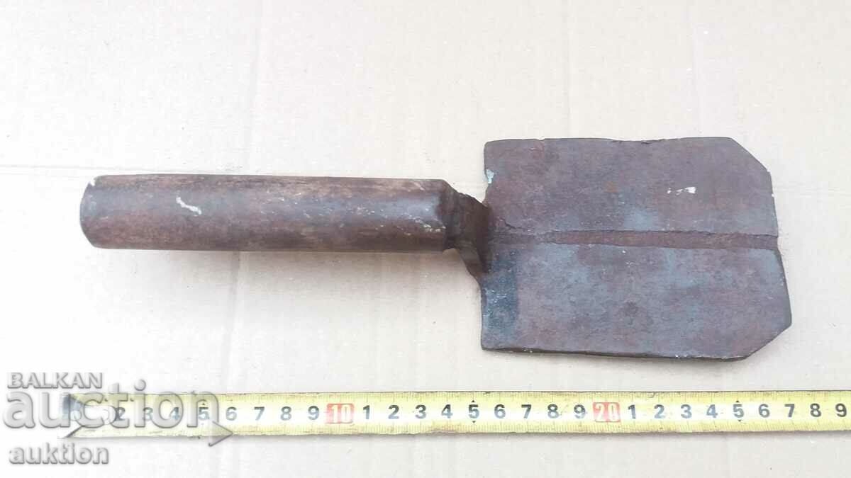 Auction SOLID METAL CRAFTS TOOL Auction SOLID METAL CRAFTS TOOL