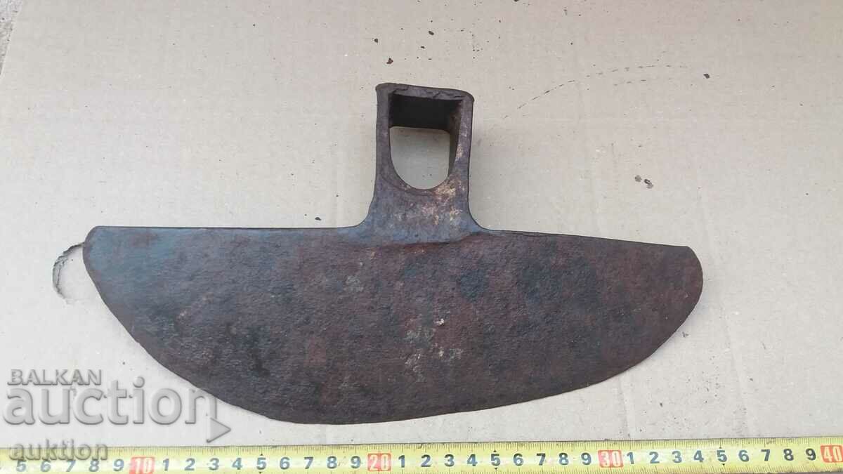 OLD SOLID HOE, SHOVEL with price 2.99 BGN | € 1.53 OLD SOLID HOE, SHOVEL with price 2.99 BGN | € 1.53