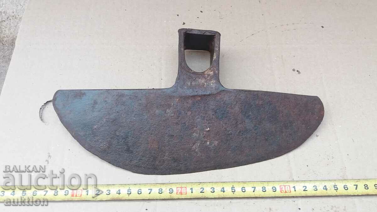 OLD SOLID HOE, SHOVEL - 5 OLD SOLID HOE, SHOVEL - 5