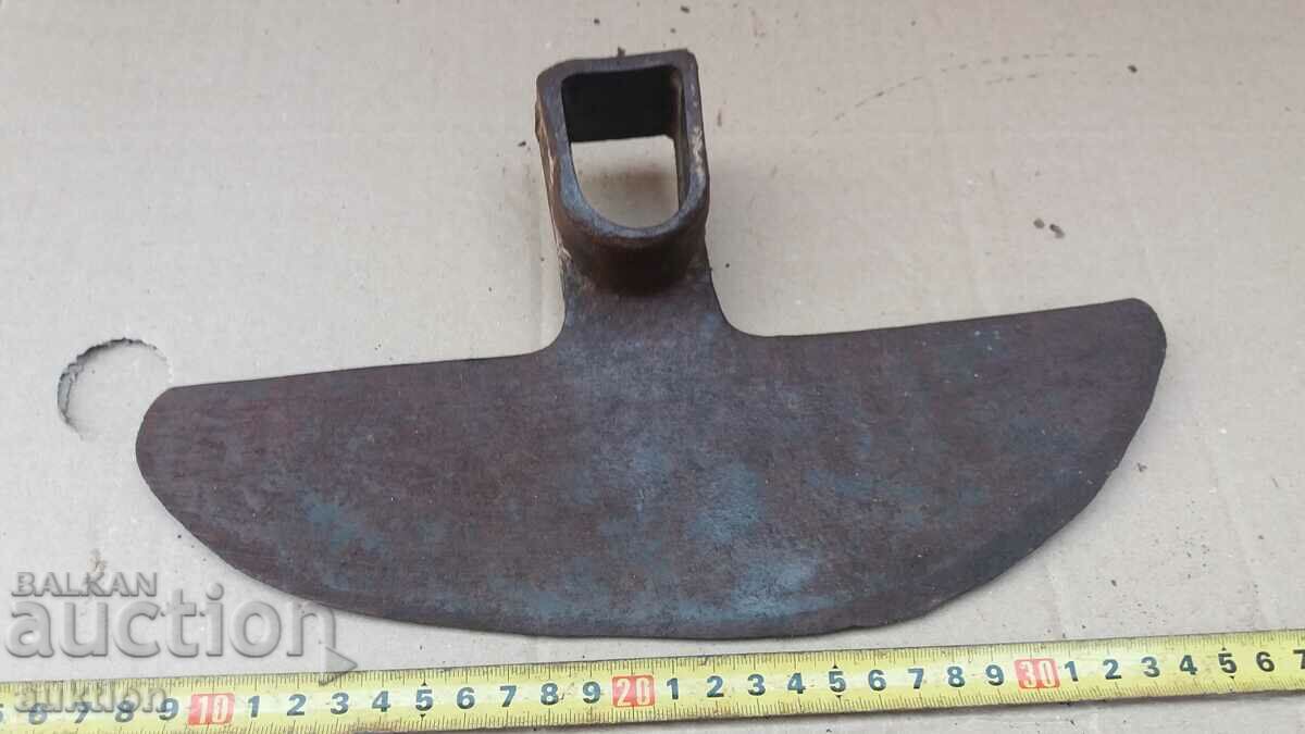 OLD SOLID HOE, SHOVEL - 7 OLD SOLID HOE, SHOVEL - 7