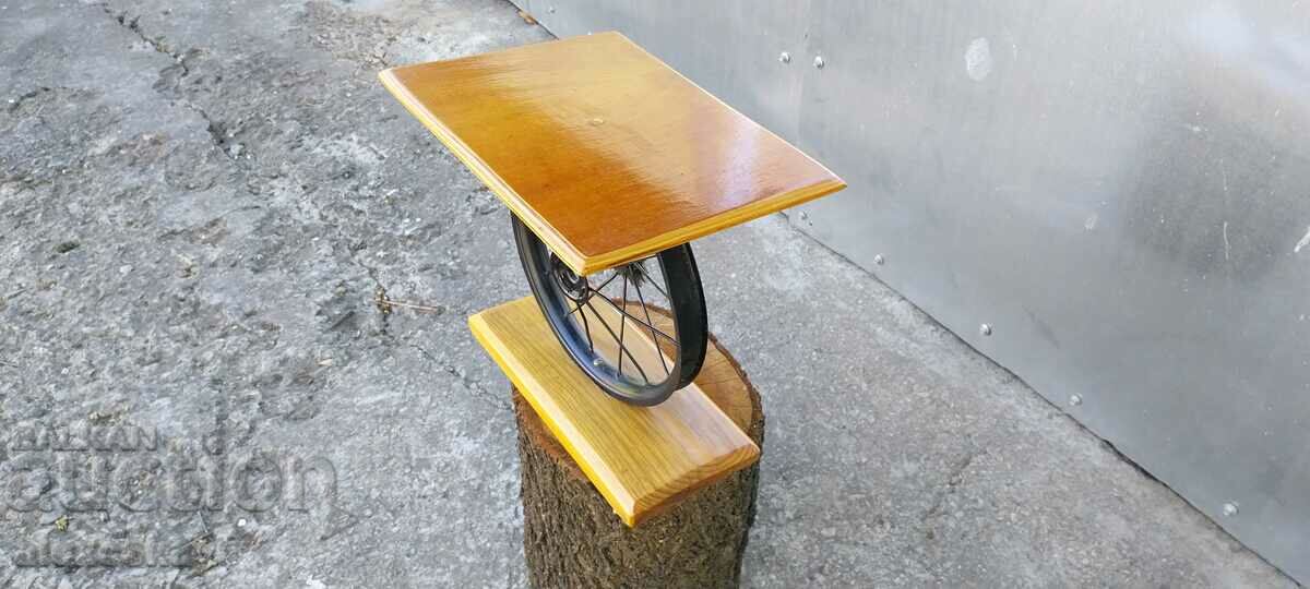 Licitație Masuta - Art Deco Licitație Masuta - Art Deco