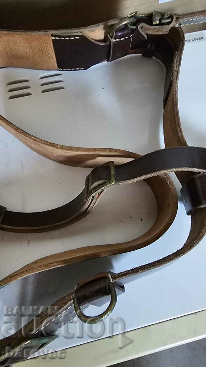 Auction Belt with portupey Auction Belt with portupey