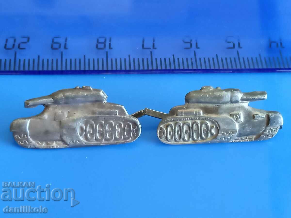 *$*Y*$* LOT TANK INSIGNIA BA TANK TANK TROOPS *$*Y*$* *$*Y*$* LOT TANK INSIGNIA BA TANK TANK TROOPS *$*Y*$*