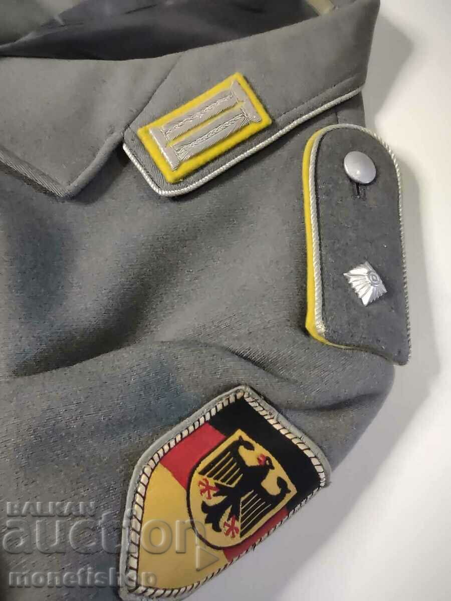 Оригинална Германска униформа от 1971г. с цена 380.00 лв. | € 194.29