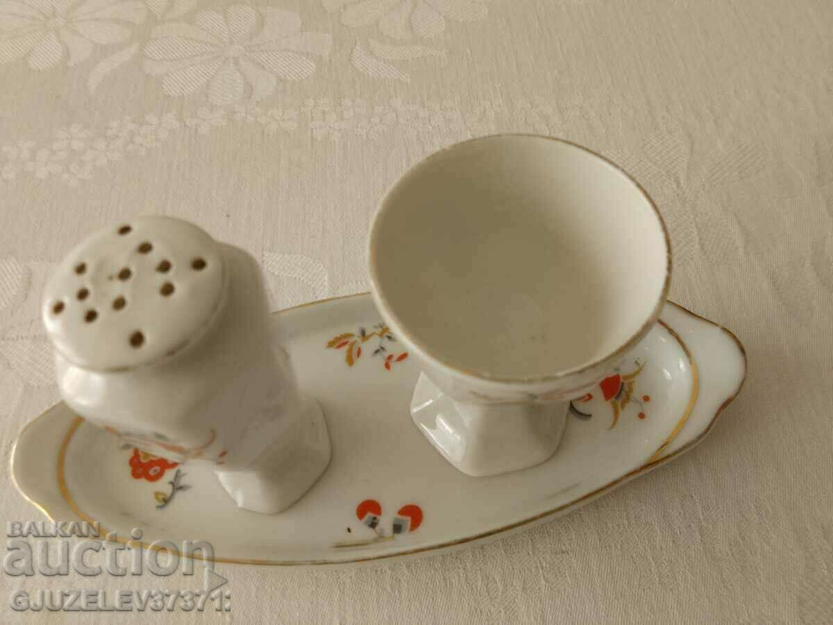 Set of salt shaker and egg cup porcelain Czechoslovakia with price 45.00 BGN | € 23.01 Set of salt shaker and egg cup porcelain Czechoslovakia with price 45.00 BGN | € 23.01