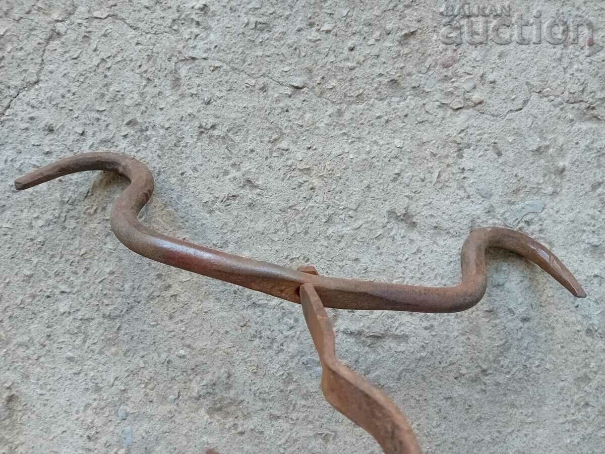 Старинна ръчно кована кука за дране ченгел - 5 Старинна ръчно кована кука за дране ченгел - 5