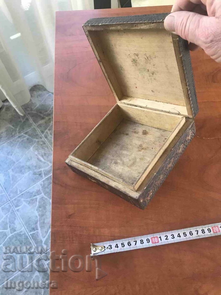 Delivery of BOX WOOD PYROGRAPH DRAWING ANTIQUE FROM SOCA Delivery of BOX WOOD PYROGRAPH DRAWING ANTIQUE FROM SOCA