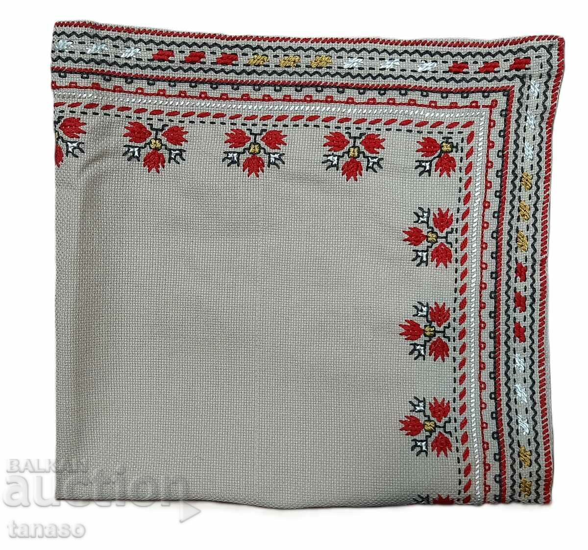 Embroidered tablecloth - square (17.4) - 5