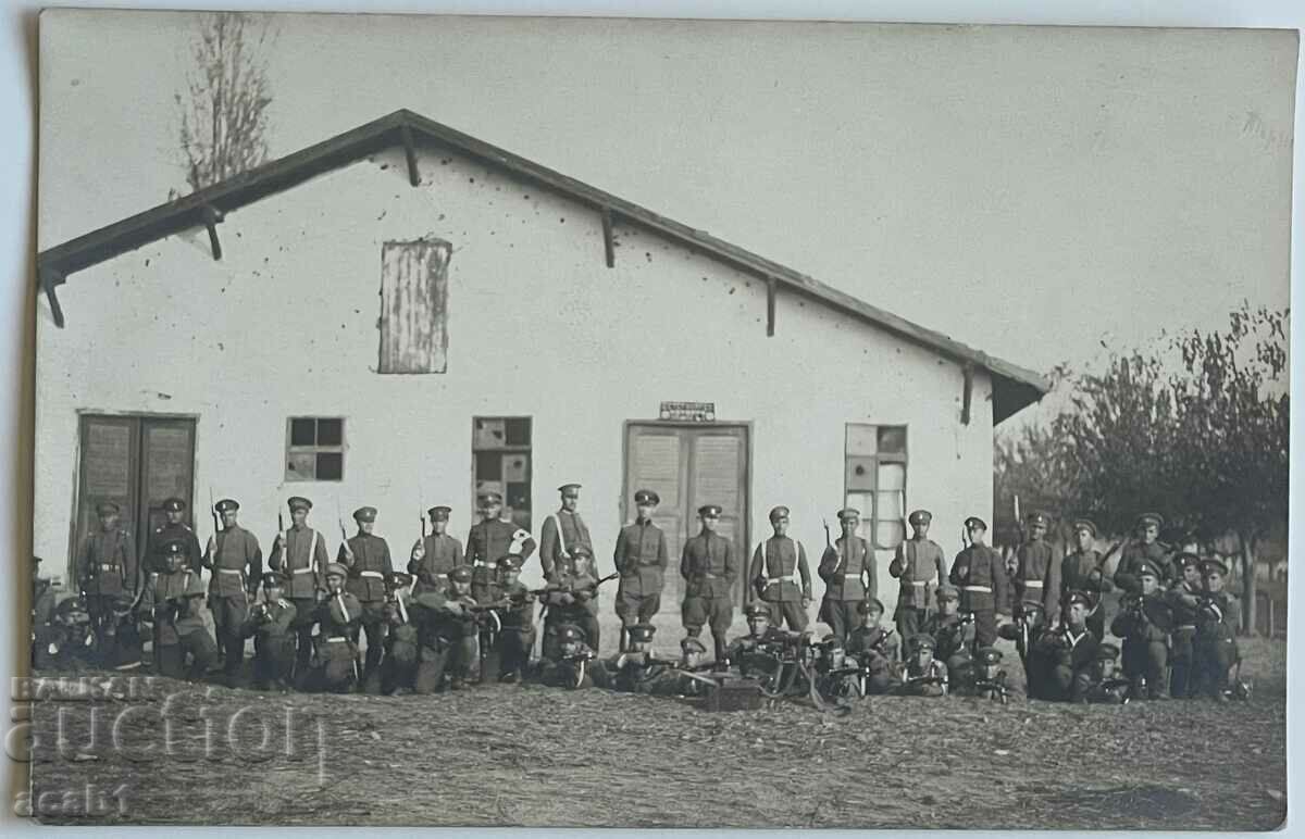 Soldiers and squadron officers