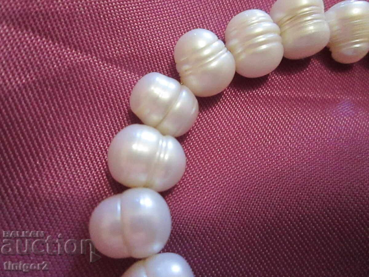 Γυναικείο βραχιόλι με φυσικές πέρλες με τιμή 23.00 BGN | € 11.76 Γυναικείο βραχιόλι με φυσικές πέρλες με τιμή 23.00 BGN | € 11.76