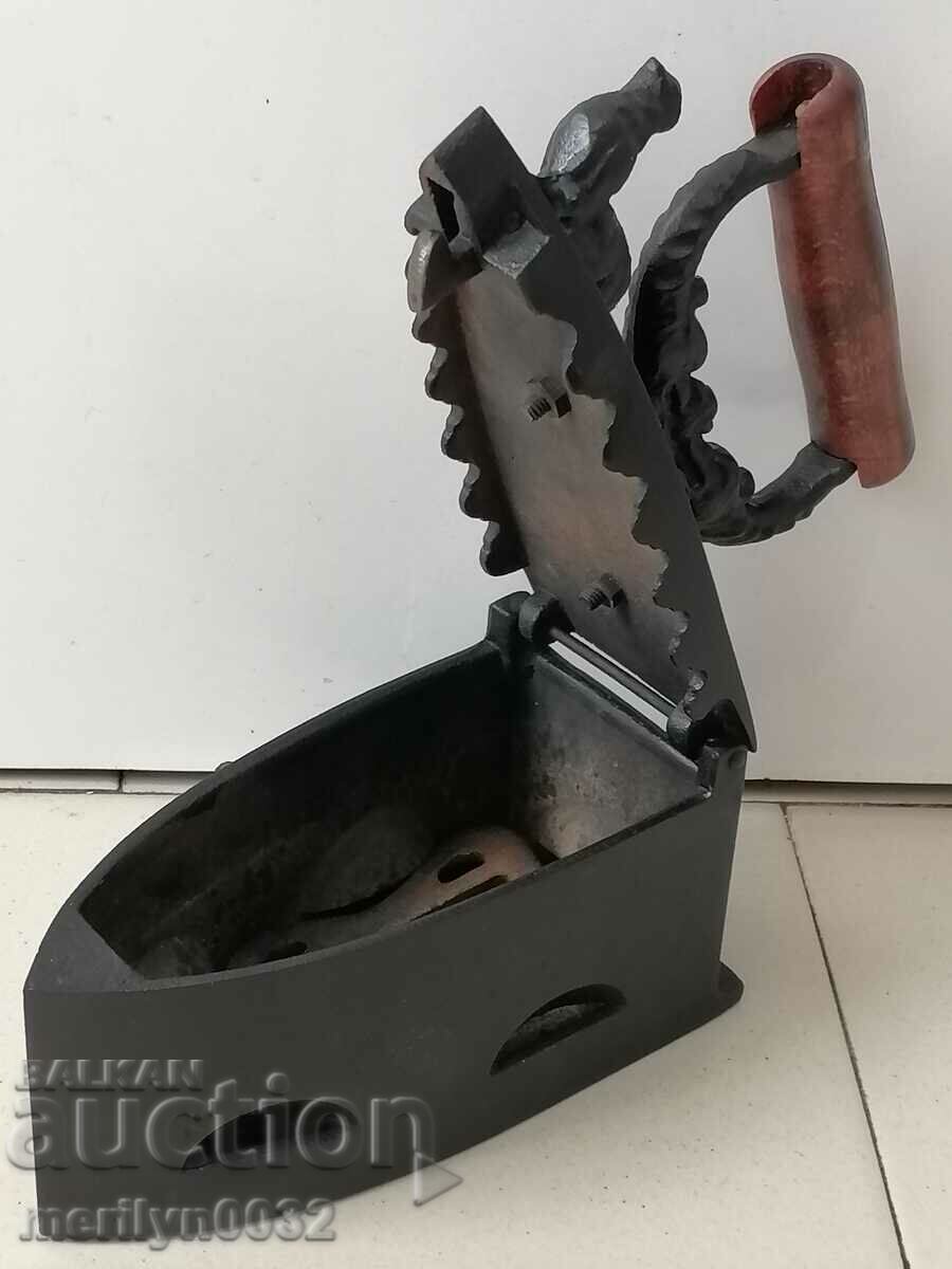 Ένα παλιό σίδερο στη φωτιά - 6