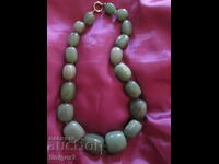 Women's necklace aesthetic stone-green agate