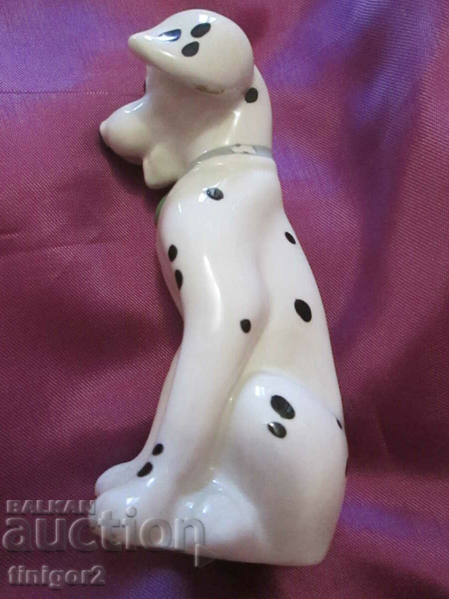 Порцеланова фигурка -куче -Далматинец с цена 18.00 лв. | € 9.20 Порцеланова фигурка -куче -Далматинец с цена 18.00 лв. | € 9.20