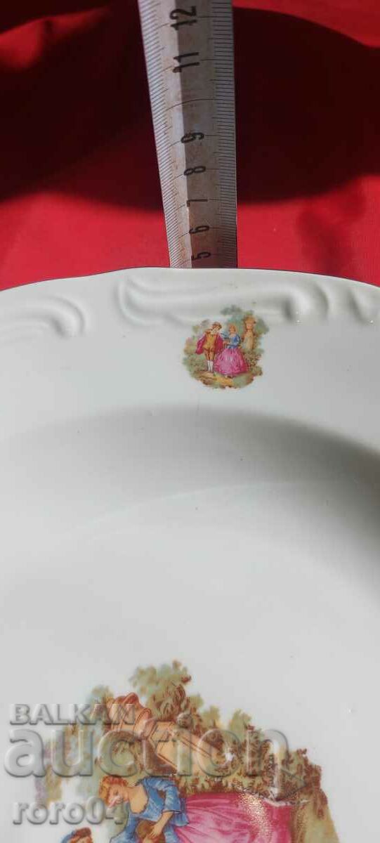 Delivery of BEAUTIFUL LARGE PORCELAIN PLATE - PLATO Delivery of BEAUTIFUL LARGE PORCELAIN PLATE - PLATO