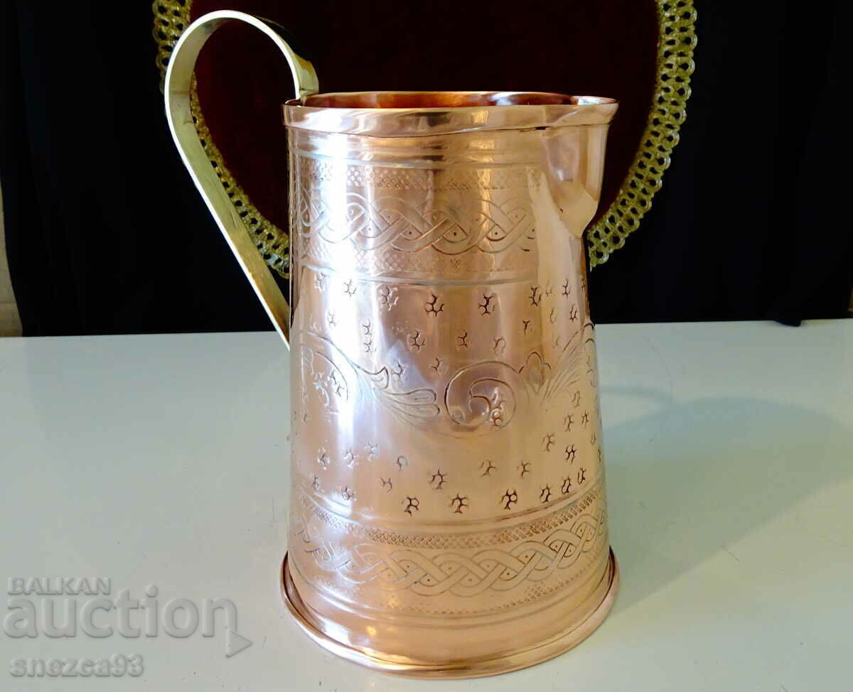 Auction  Copper wine jug, hand forged, ornaments.