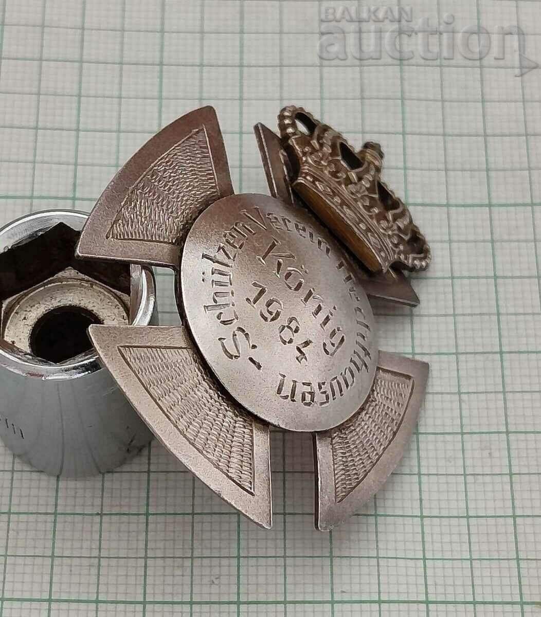 Delivery of SCHUTZEN VEREIN KONIG SHOOTING CLUB 1984 SILVER BADGE Delivery of SCHUTZEN VEREIN KONIG SHOOTING CLUB 1984 SILVER BADGE