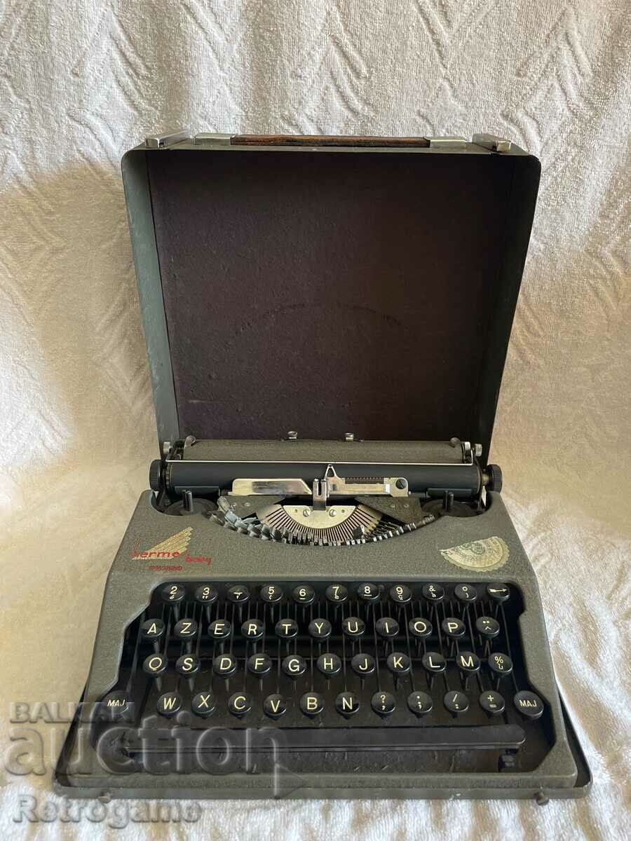 BZC typewriter hermes
