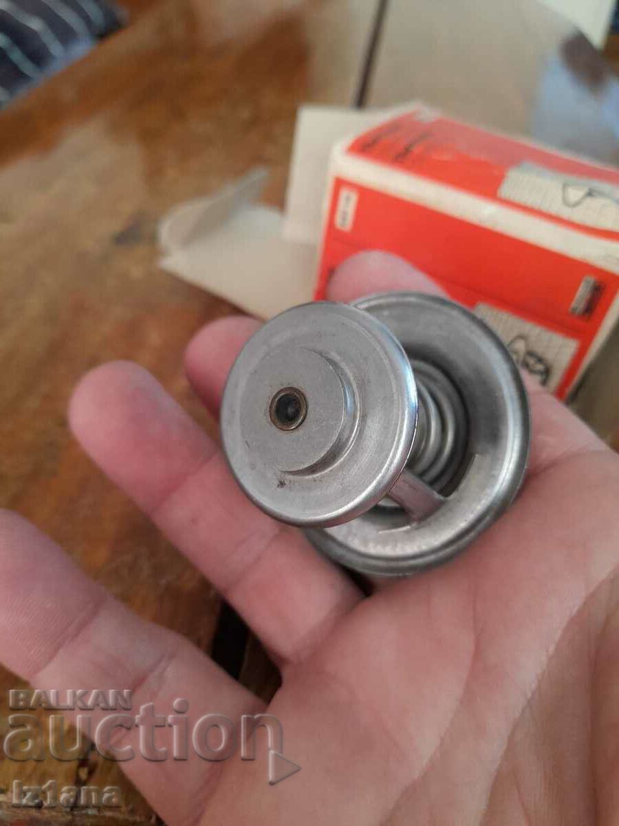 Παράδοση Παλαιός θερμοστάτης Motorcraft Παράδοση Παλαιός θερμοστάτης Motorcraft