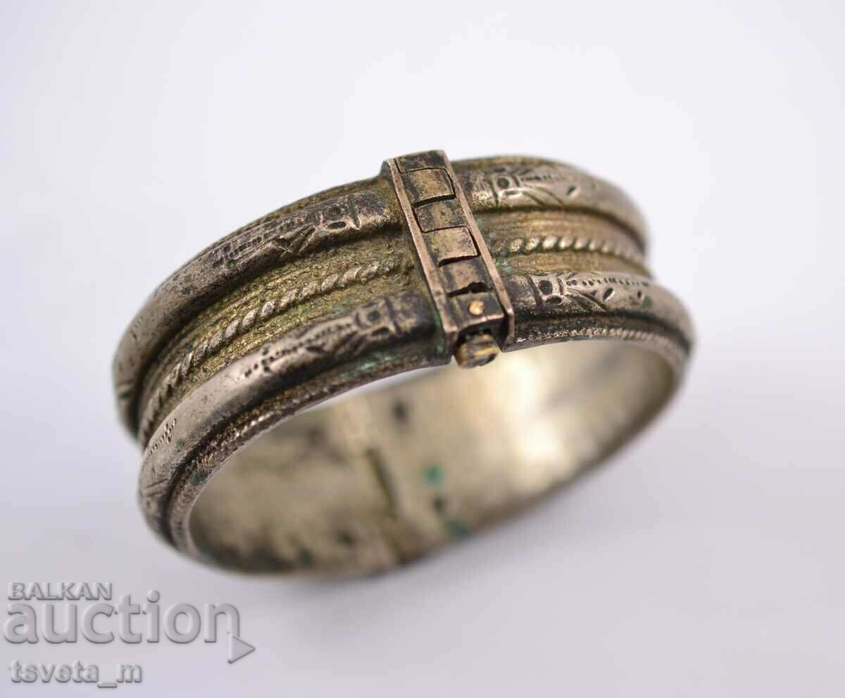 Renaissance jewelry bracelet, silver alloy FOLK COSTUME 66.4