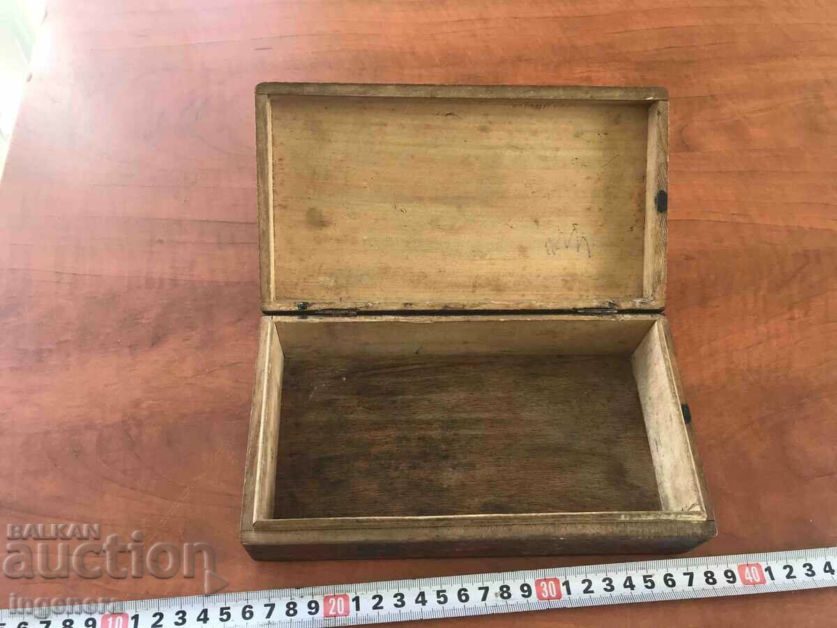 Auction BOX BOX WOOD PYROGRAPHED PAINTED COLOR RETRO Auction BOX BOX WOOD PYROGRAPHED PAINTED COLOR RETRO