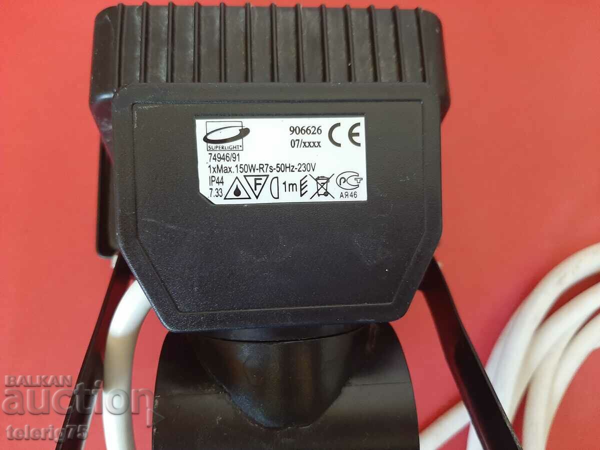 Auction English Waterproof IP44 Work Lamp/Spotlight Auction English Waterproof IP44 Work Lamp/Spotlight