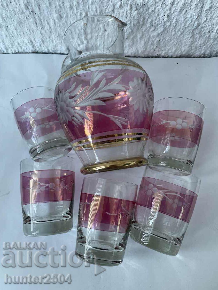 Cană și 5 căni cu preț € 15.95 | 31.20 BGN