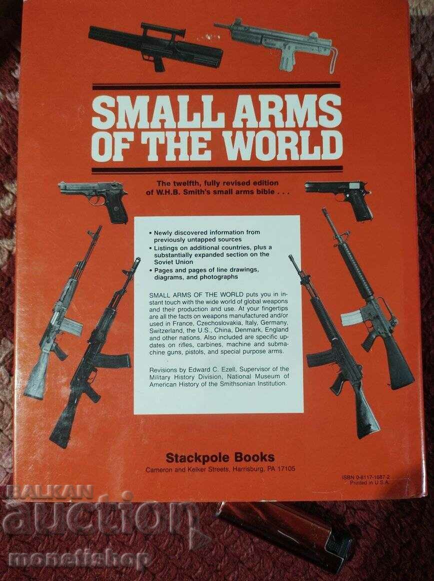Enciclopedie de arme cu peste 3500 de descrieri
