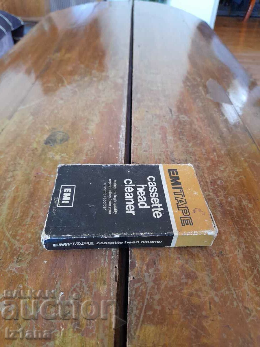 Old head cleaning audio tape Old head cleaning audio tape