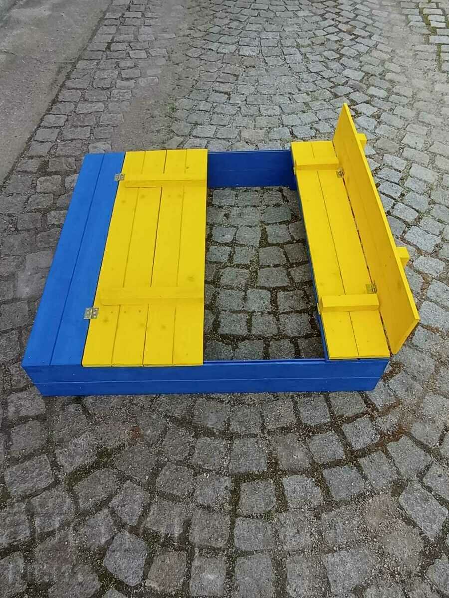 Delivery of Children's sandbox with folding benches and sandbox roof