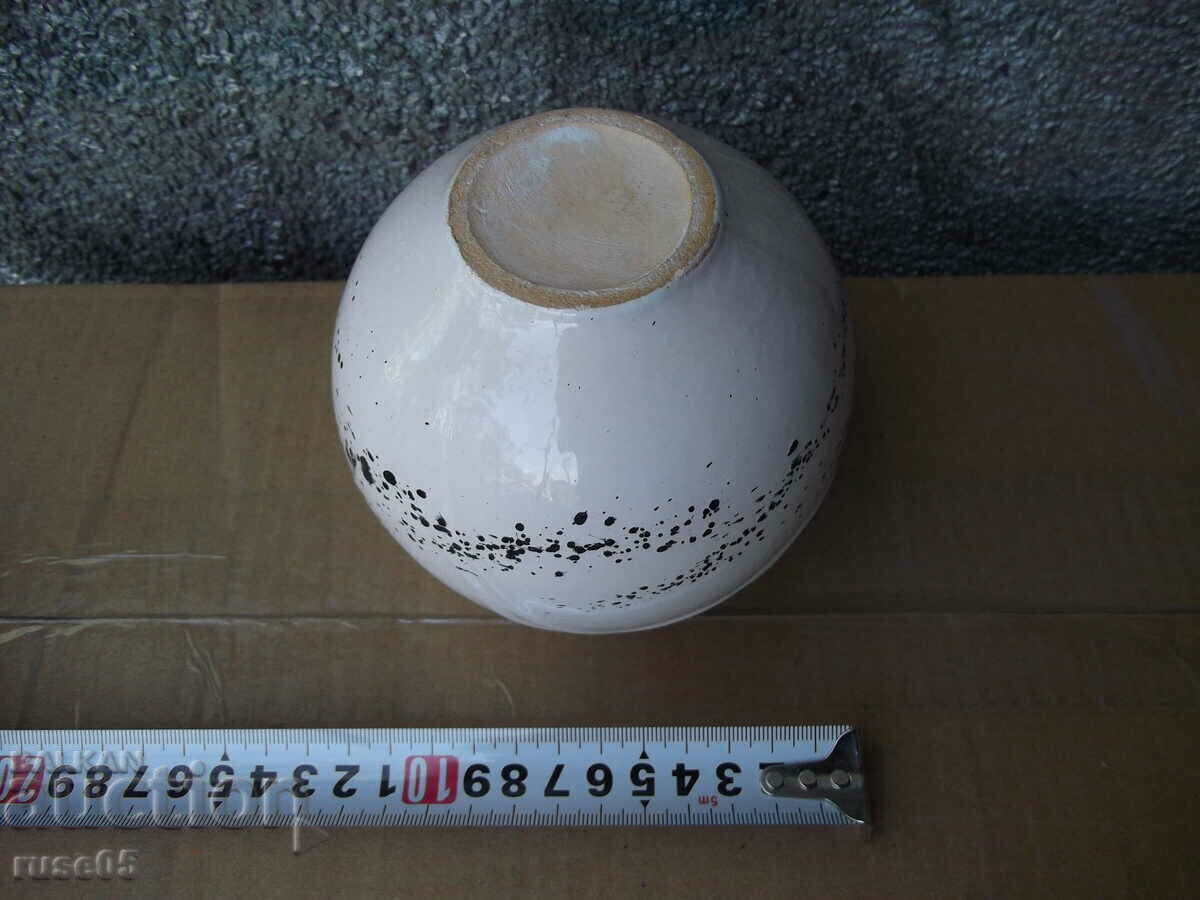 Delivery of Sphere vase Delivery of Sphere vase