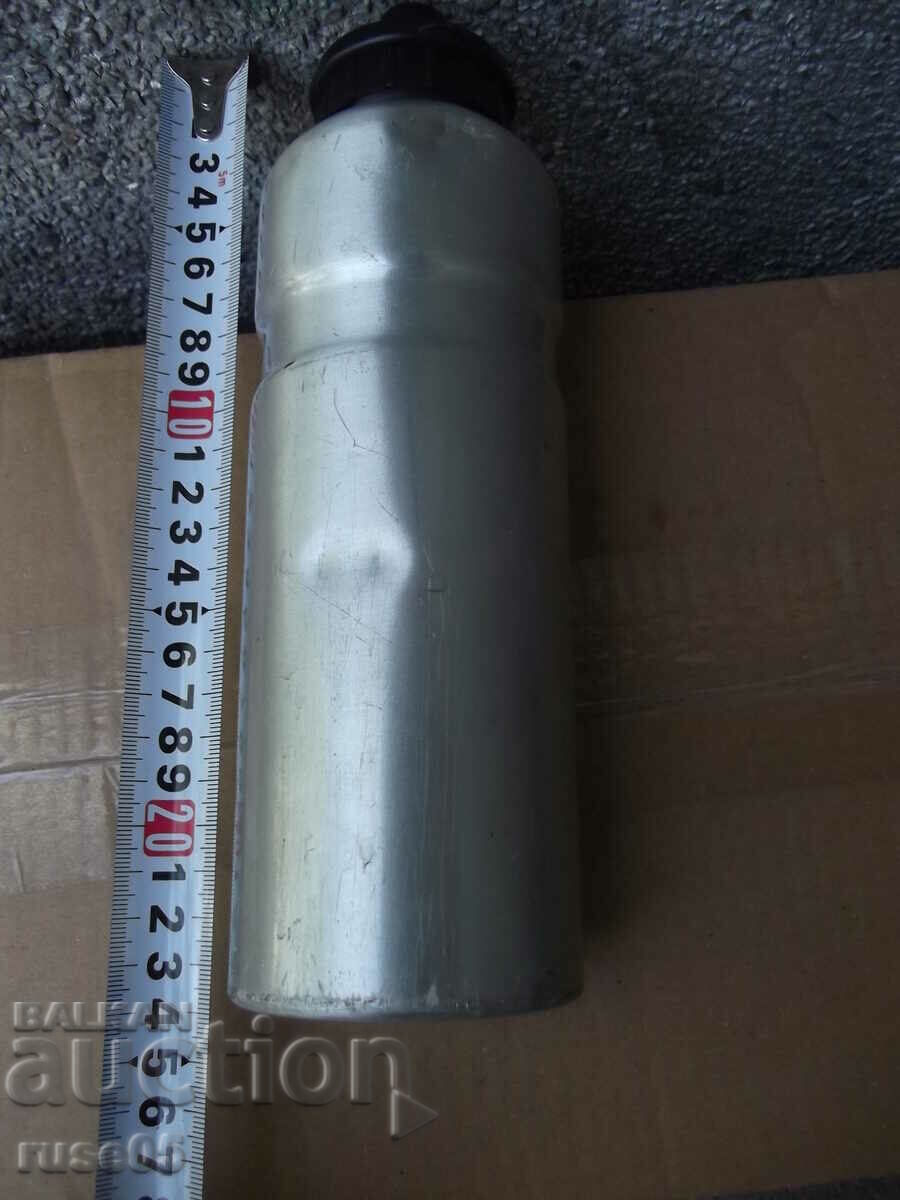 Aluminum bottle for a wheel - 1 - 7 Aluminum bottle for a wheel - 1 - 7