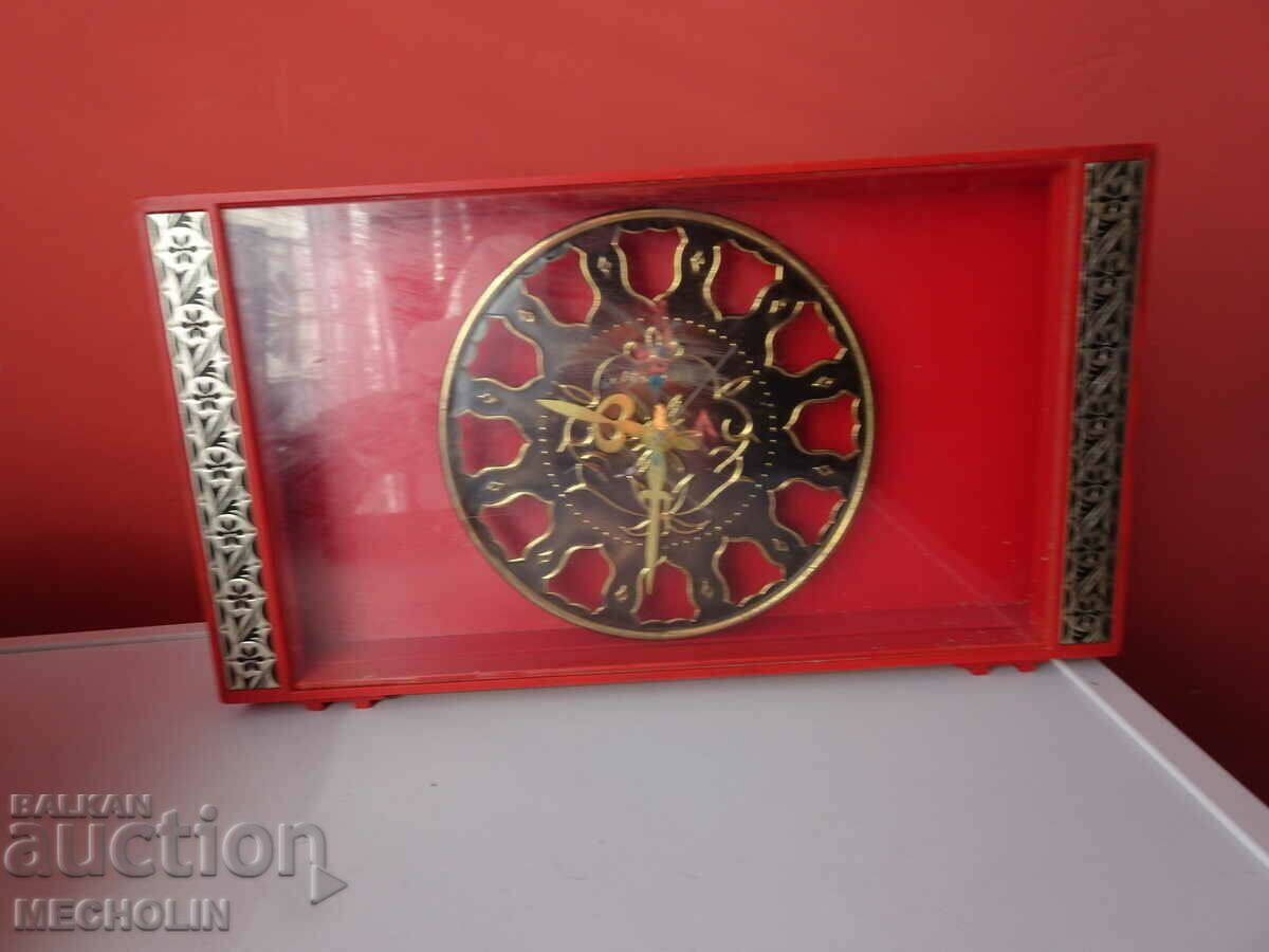 COLLECTIBLE RUSSIAN DESK CLOCK MOLNIYA 1975