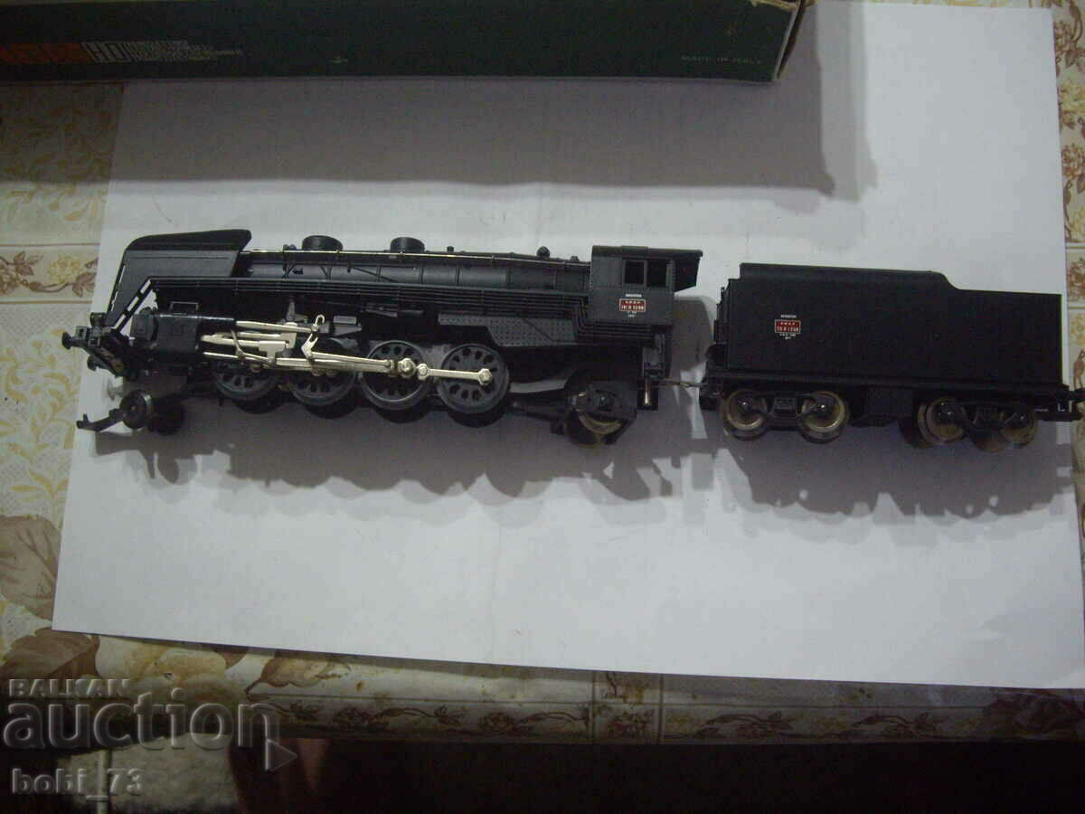 Delivery of Train "Lima" locomotive with wagon. Delivery of Train "Lima" locomotive with wagon.